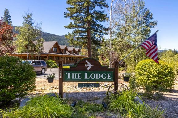 The Lodge at Whitehawk Ranch