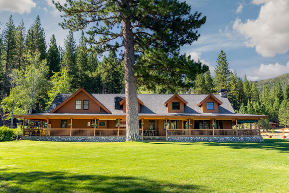 The Lodge at Whitehawk Ranch