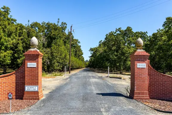 Grand Island Estate