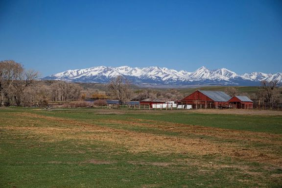 Sweet Grass Farm on the Yellowstone