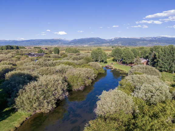 Willowbend Retreat on the Teton River