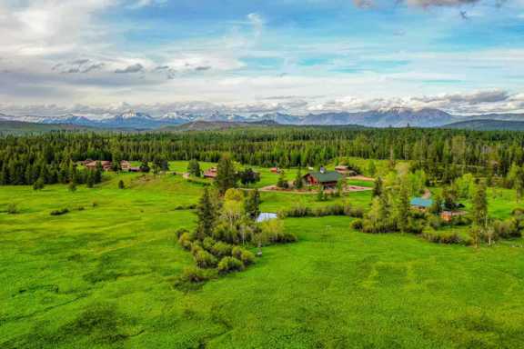 Grey Wolf Guest Ranch