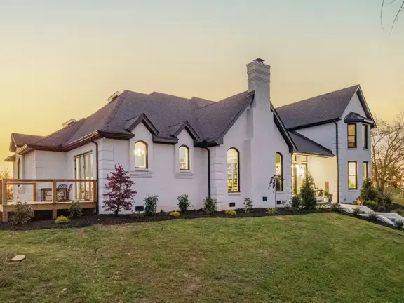 42-Acre Luxury Home in Fayetteville, TN for Sale