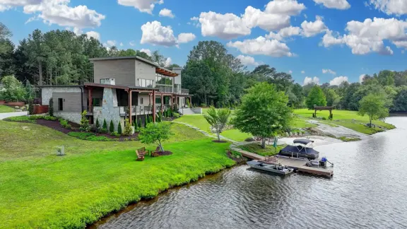Luxury Lakefront Home with 20 Acres of Land for Sa