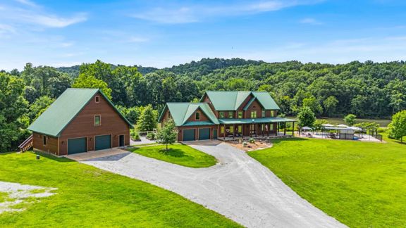 Private Riverfront Home on 4 Acres in Tecumseh, MO