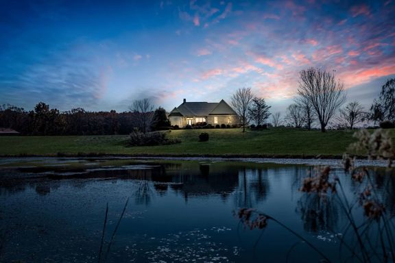 69-Acre Farm & Homestead in Deer Lodge, TN for