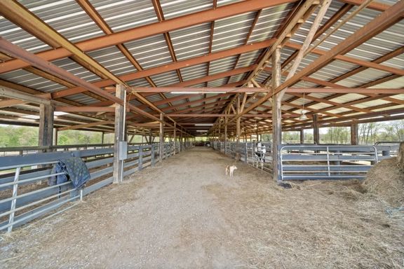 Premier Tennessee Ranch & Event Center for Sal