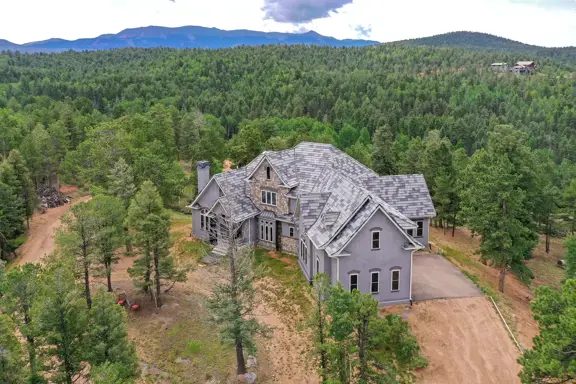 Luxury Home In Florissant