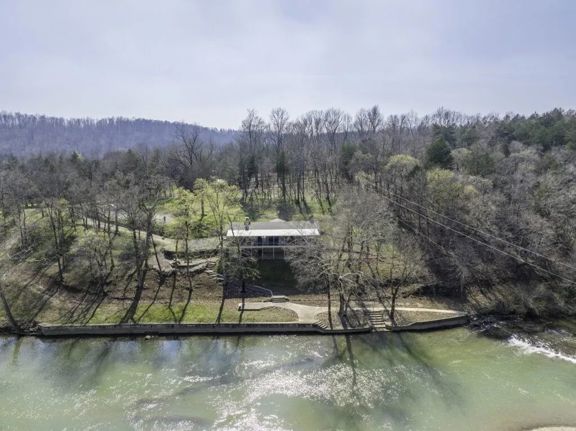 262-Acre Riverfront Home in Hardy, Arkansas for Sa