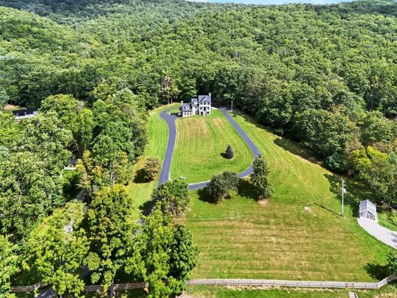 125-Acre Modern Log Home in Wytheville, VA for Sal