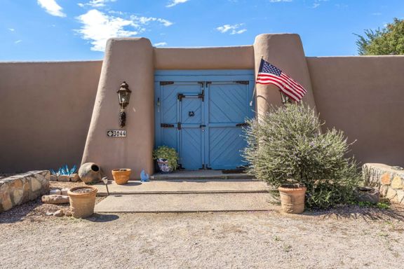 6-Acre Equestrian Estate in Las Cruces, NM for Sal