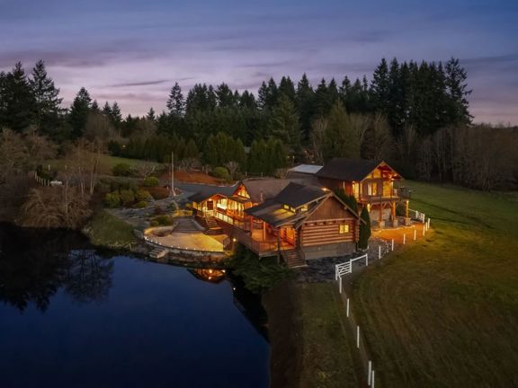 21-Acre Luxury Country Estate in Lewis County, Was