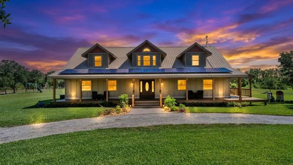 20-Acre Florida Country Estate near Sebring Intern