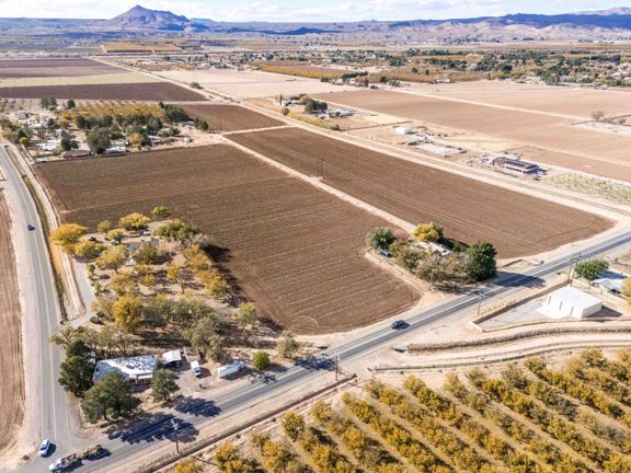 30 Acres of Productive Row Crop Farmland in Las Cr