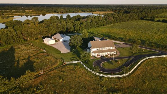 Luxury Country Home &amp; Horse Property in Clevel