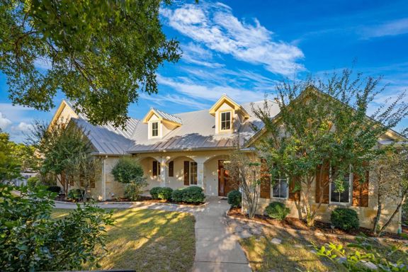 Luxury Country Home in Ingram, TX for Sale - Hill 