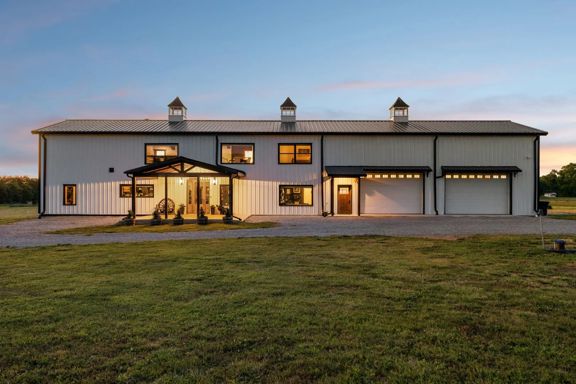 34-Acre Luxury Estate & Custom Barndominium in