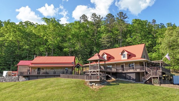 19-Acre Kentucky Country Home for Sale in the Dani