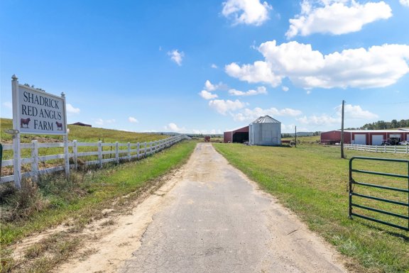 Turn-Key Premier Cattle Farm For Sale in Nebo, KY