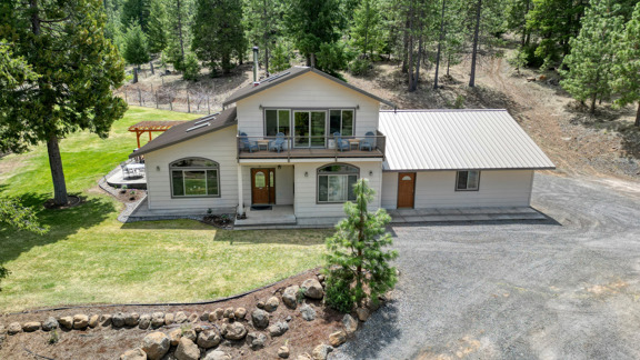 Oregon Country Home and Land For Sale