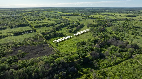 355-Acre Comanche Flats Ranch near Lockhart, Texas