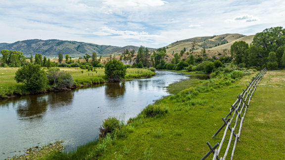 Laramie River Hideaway