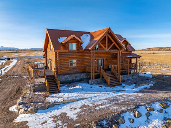 Whispering Plains Estate