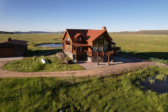 Whispering Plains Estate