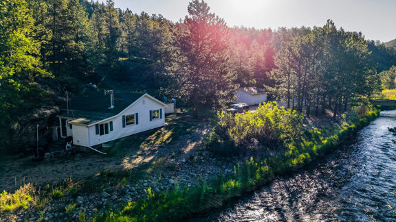 Big Thompson Riverfront Mountain Hideaway