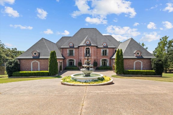 Lakeside Legacy Estate